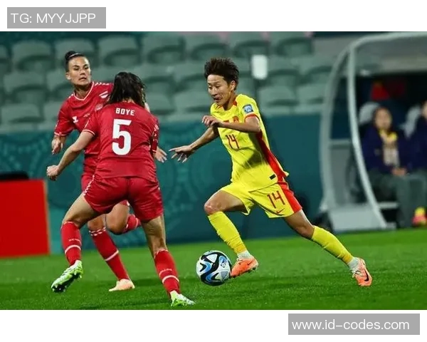 龟尾女足迎战首尔女足展开激烈较量争夺女足联赛冠军荣耀