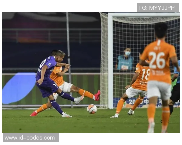 天津天海迎战武汉卓尔争夺中超联赛关键三分的激烈对决