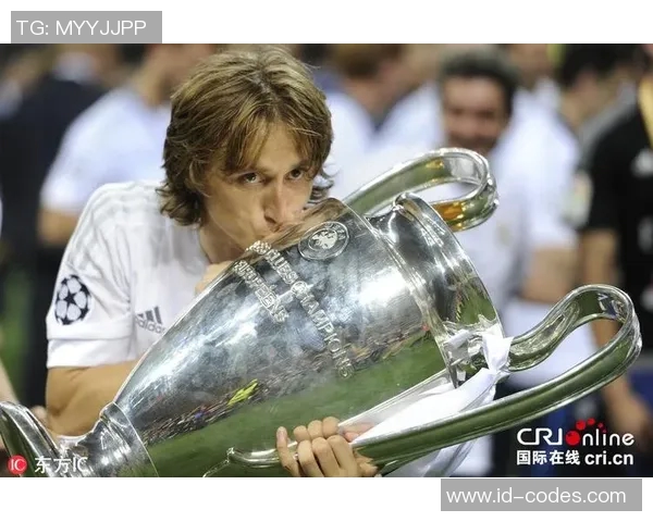 莫德里奇：足球场上的艺术家与战士，如何在岁月中闪耀光芒